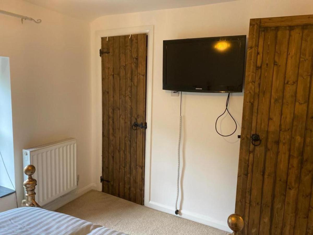 2-Bed Cottage In In Welsh Valley Nr 스완지 외부 사진